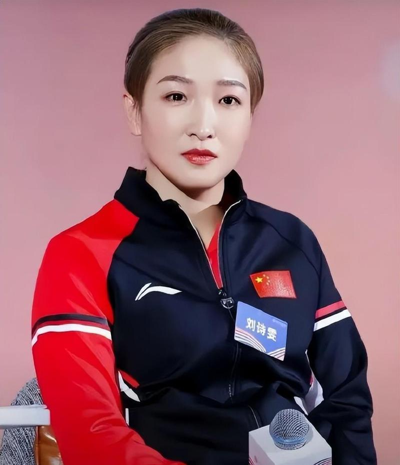 张继科携新女友高调亮相茶园，前绯闻对象刘诗雯终成过去式