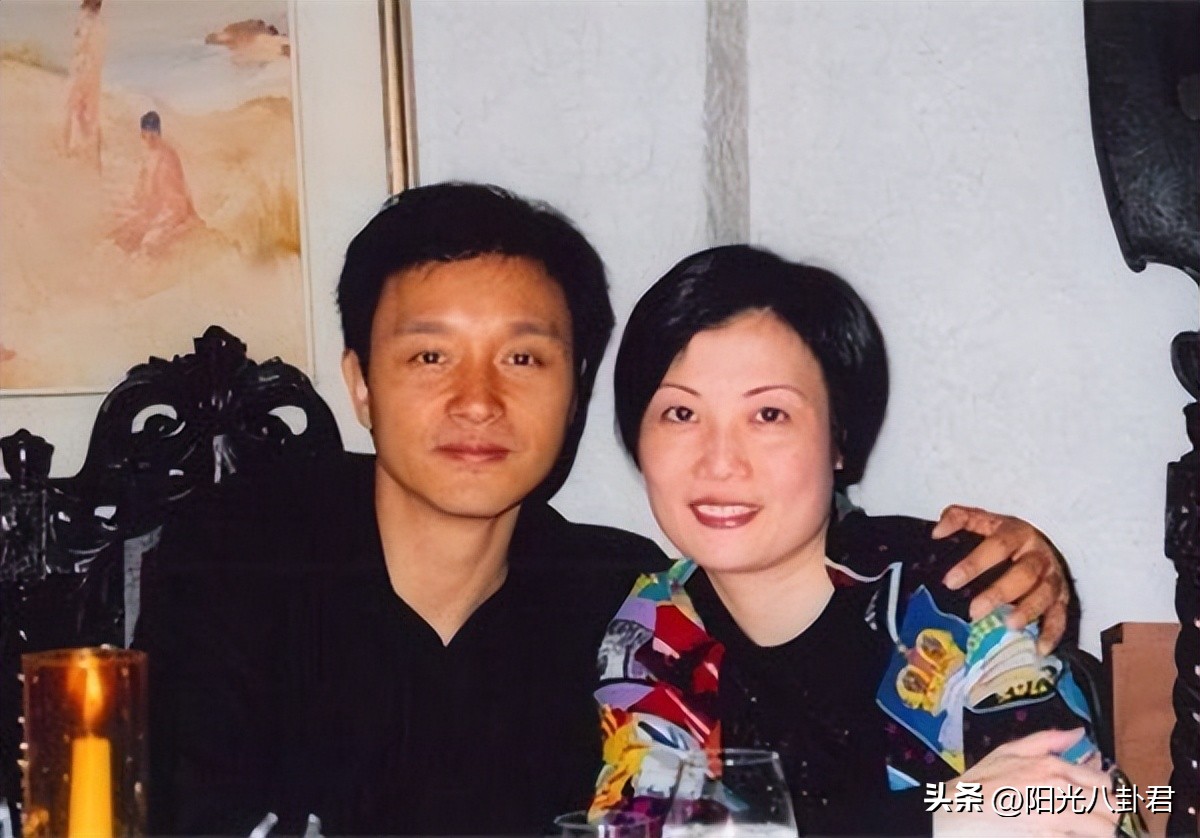 张国荣陈淑芬合作历程_张国荣经纪人陈淑芬故事_香港娱乐圈黑张国荣