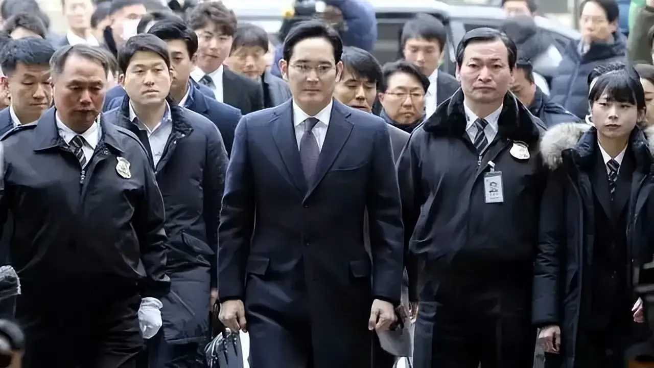 韩国娱乐圈自杀率高的原因_韩国娱乐圈的潜规则_